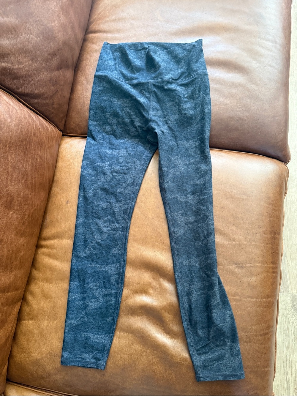 Vuori Dark Charcoal Camo High-Rise Leggings